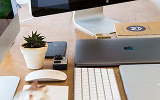 以孙艺珍娜扎为首的中韩女星红毯battle，颜值和气质哪个更重要？