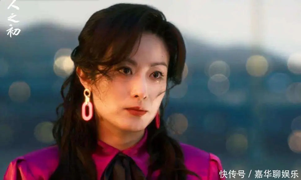 中国女明星晚礼服_中国电视剧年度盛典红毯 优雅穿搭 中生代女星气质