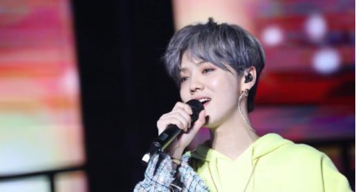 鹿晗生日现状_鹿晗娱乐圈人缘变化_穿越娱乐圈ps鹿晗