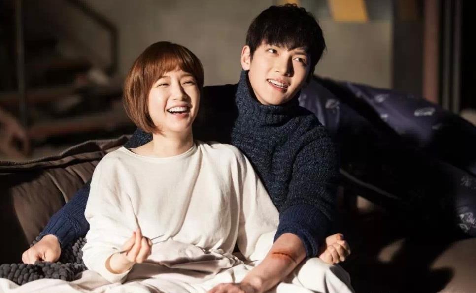 韩剧整容女明星_朴敏英整容史_朴敏英财阀男友