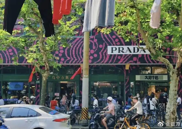 劳斯莱斯品牌历史与定位_劳斯莱斯网红夫妻黑料,_劳斯莱斯网红推广事件